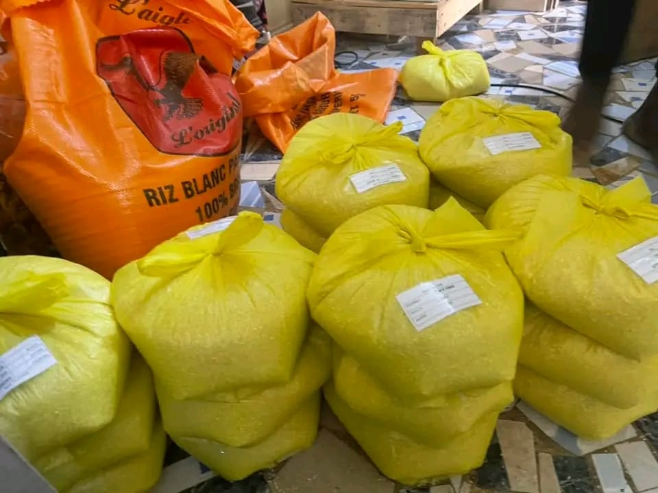 Dons de kits alimentaire